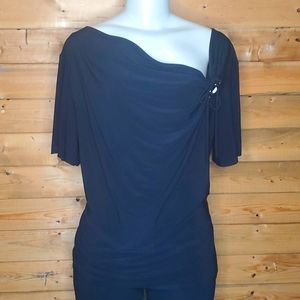 ❤️ Standard black top flower short sleeve Geometric neckline Size XL